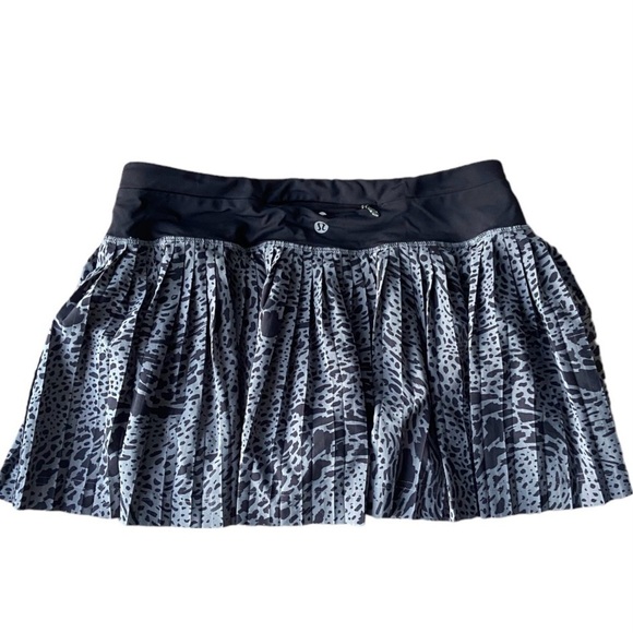 Lululemon Pleat To Street Skirt II
Watermark Slate Black size 6 - Picture 14 of 14